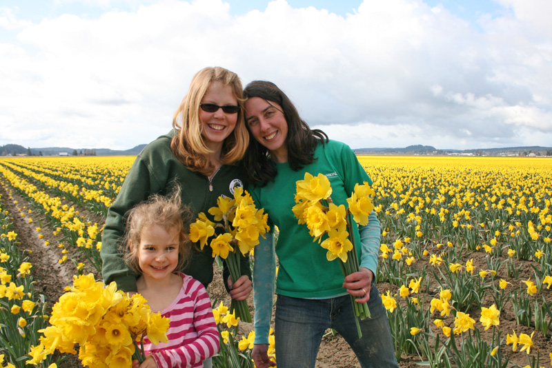Maeve, Jonelle & Rachel in Daffodils